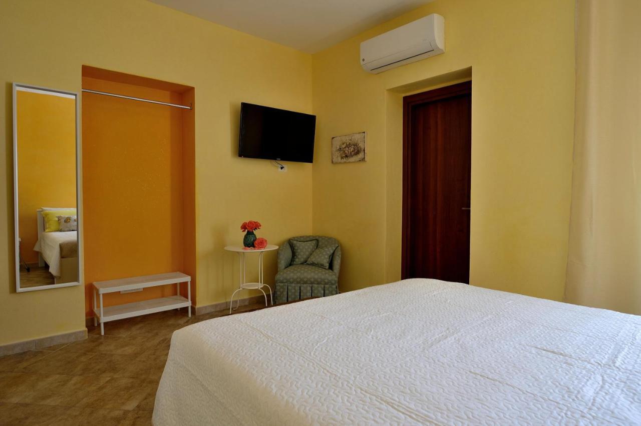 Lumie Di Sicilia Panzió Porto Empedocle Kültér fotó